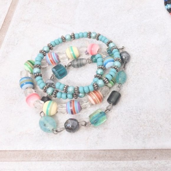 NEW Bead Bracelets and Necklace - Picture 3 of 5